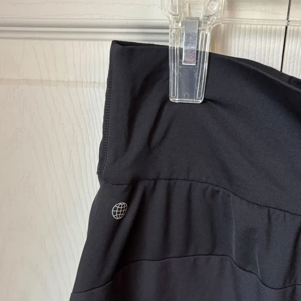 Adidas Women’s Black skirt ruffle built in shorts zip pockets size medium EUC